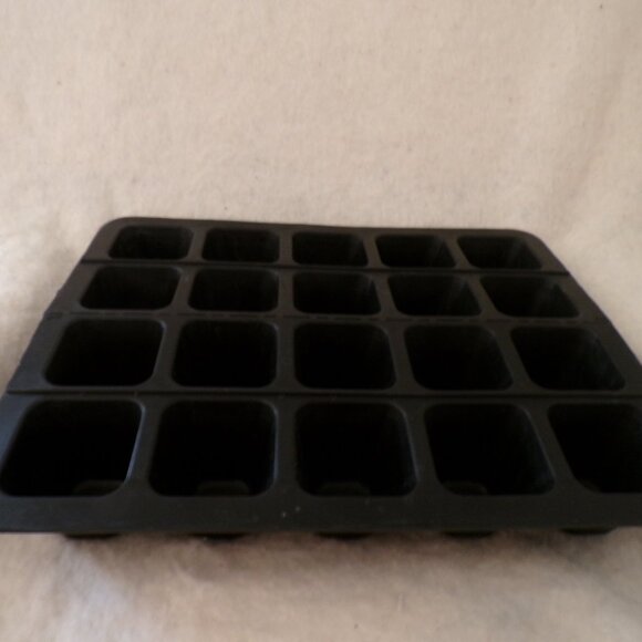 20 cell NATURAL RUBBER Trays Seed Starting trays Buy Nice Not Twice - Picture 1 of 6